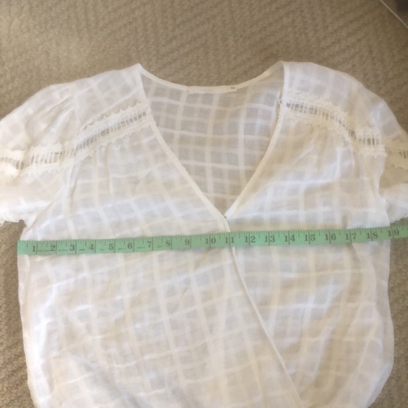 LUSH Ladies 3/4 sleeve semi wrap cream blouse - Picture 15 of 17